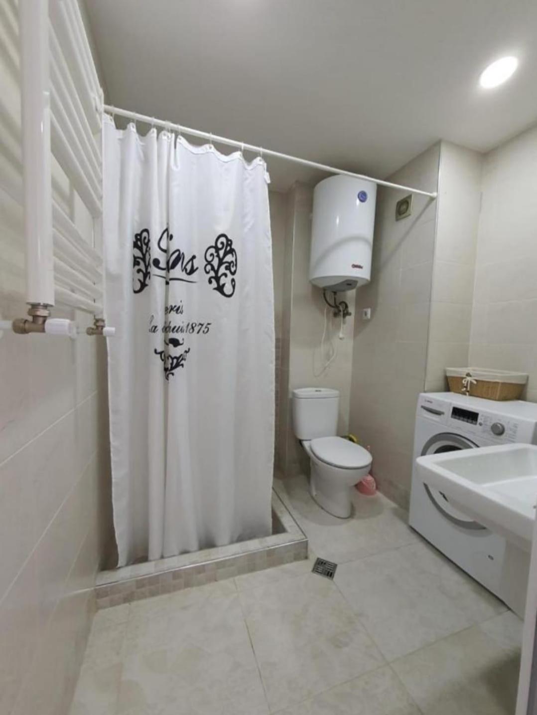 Paradise Apartment Batumi Eksteriør billede